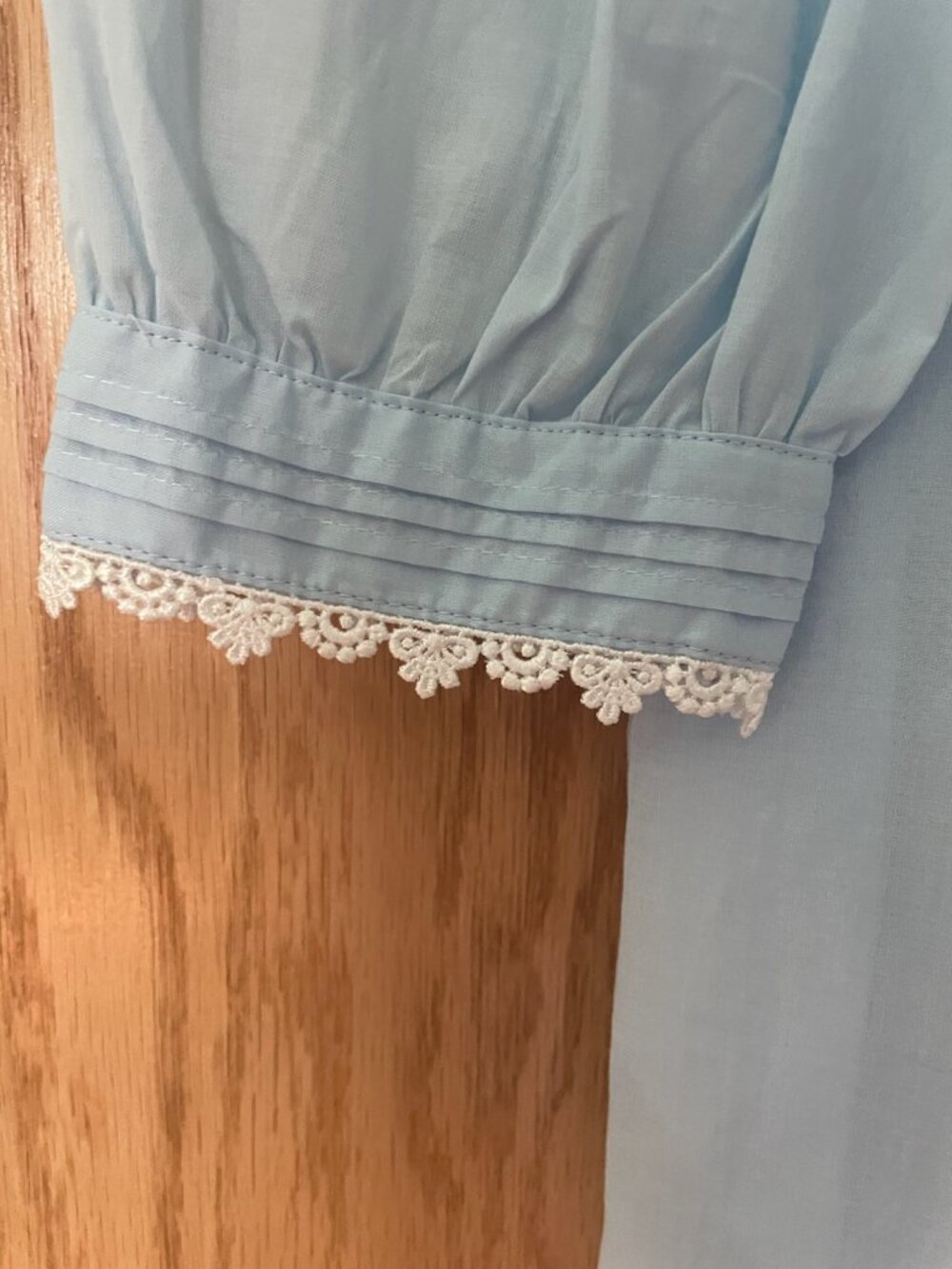 Eileen West Couture Queen Anne's Lace nightgown - Picture 4 of 9